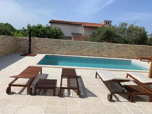 Olive Tree Apartments Водице Екстериор снимка