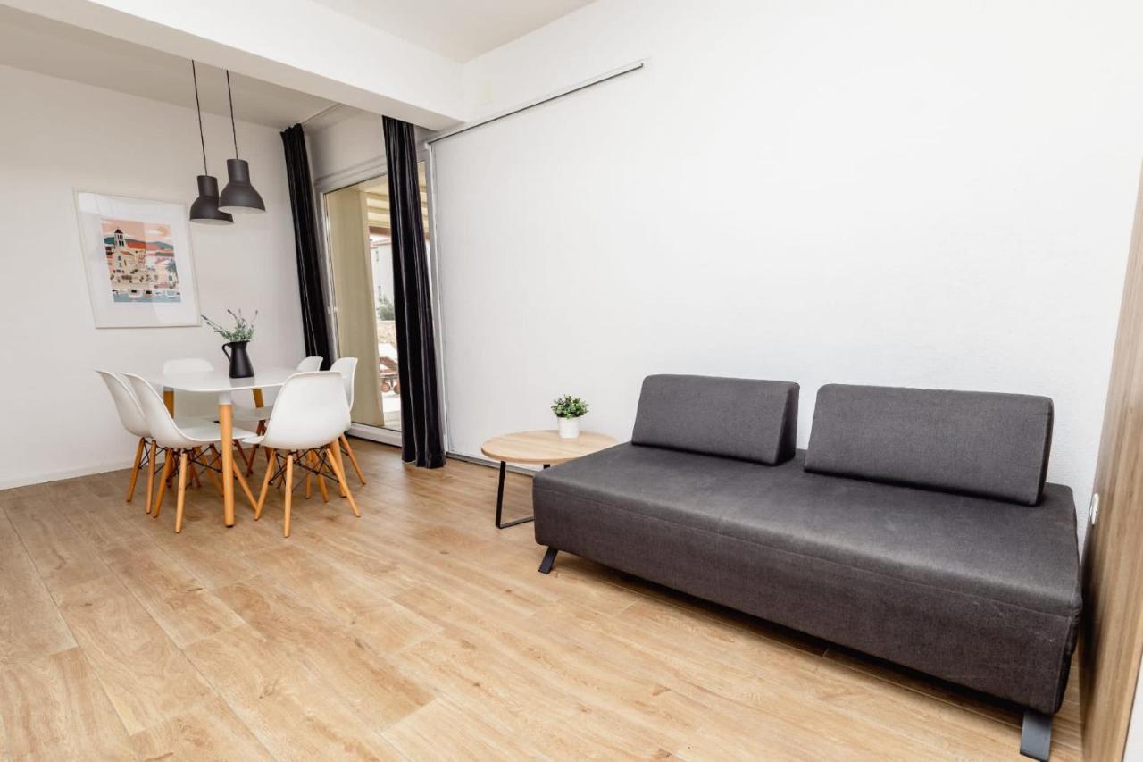 Olive Tree Apartments Водице Екстериор снимка