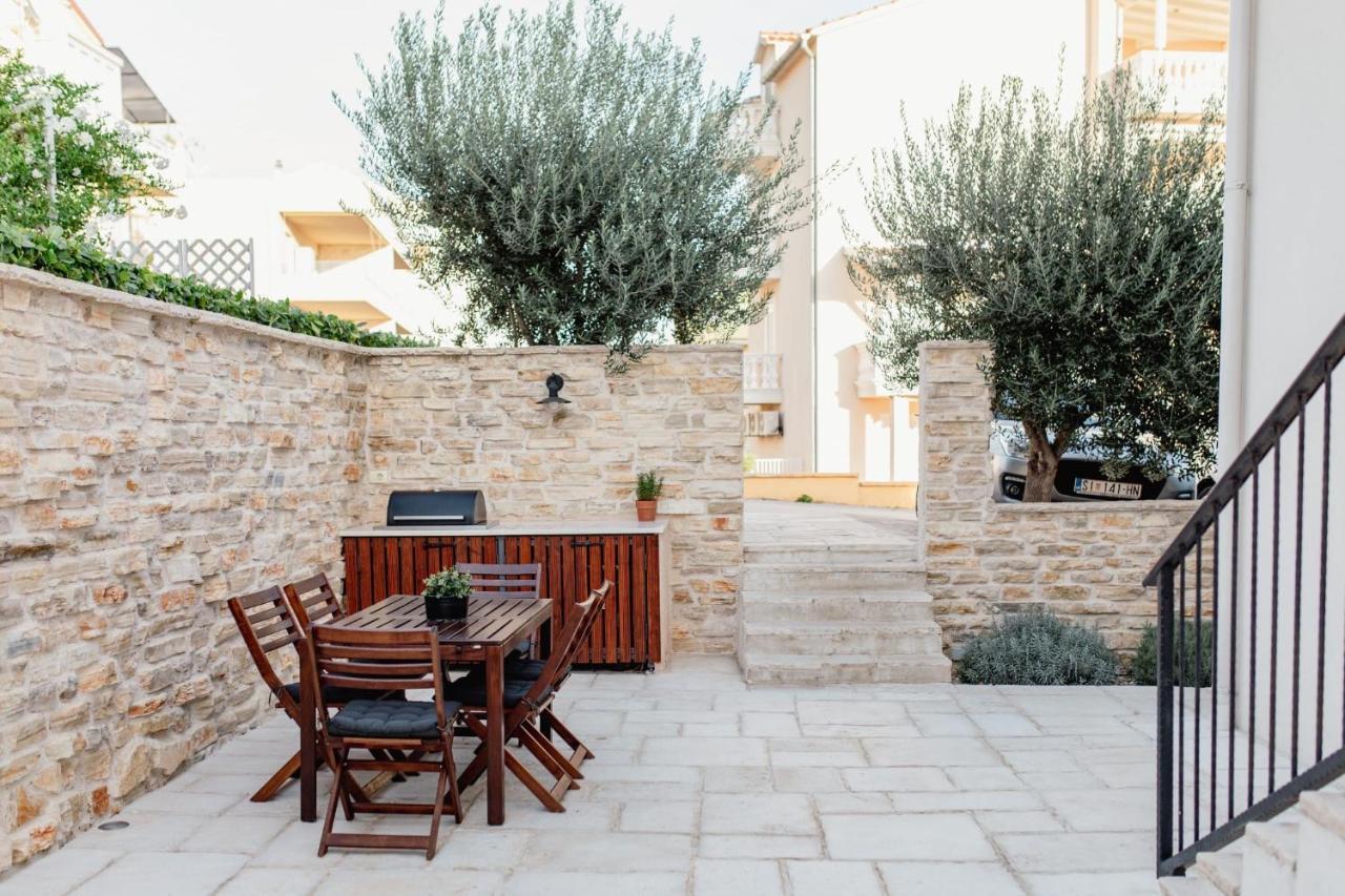 Olive Tree Apartments Водице Екстериор снимка