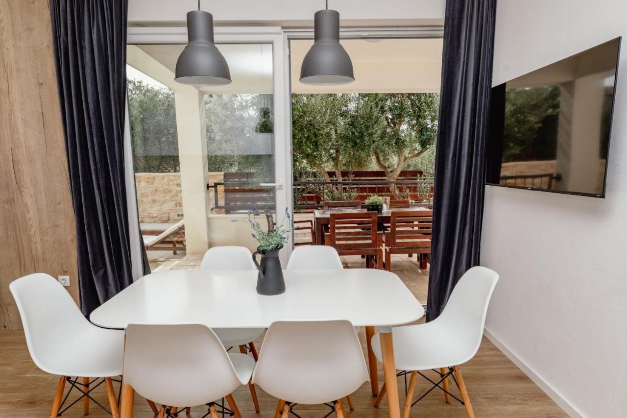 Olive Tree Apartments Водице Екстериор снимка