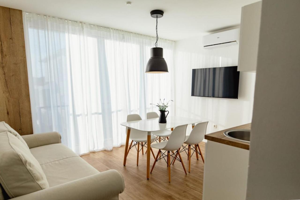 Olive Tree Apartments Водице Екстериор снимка