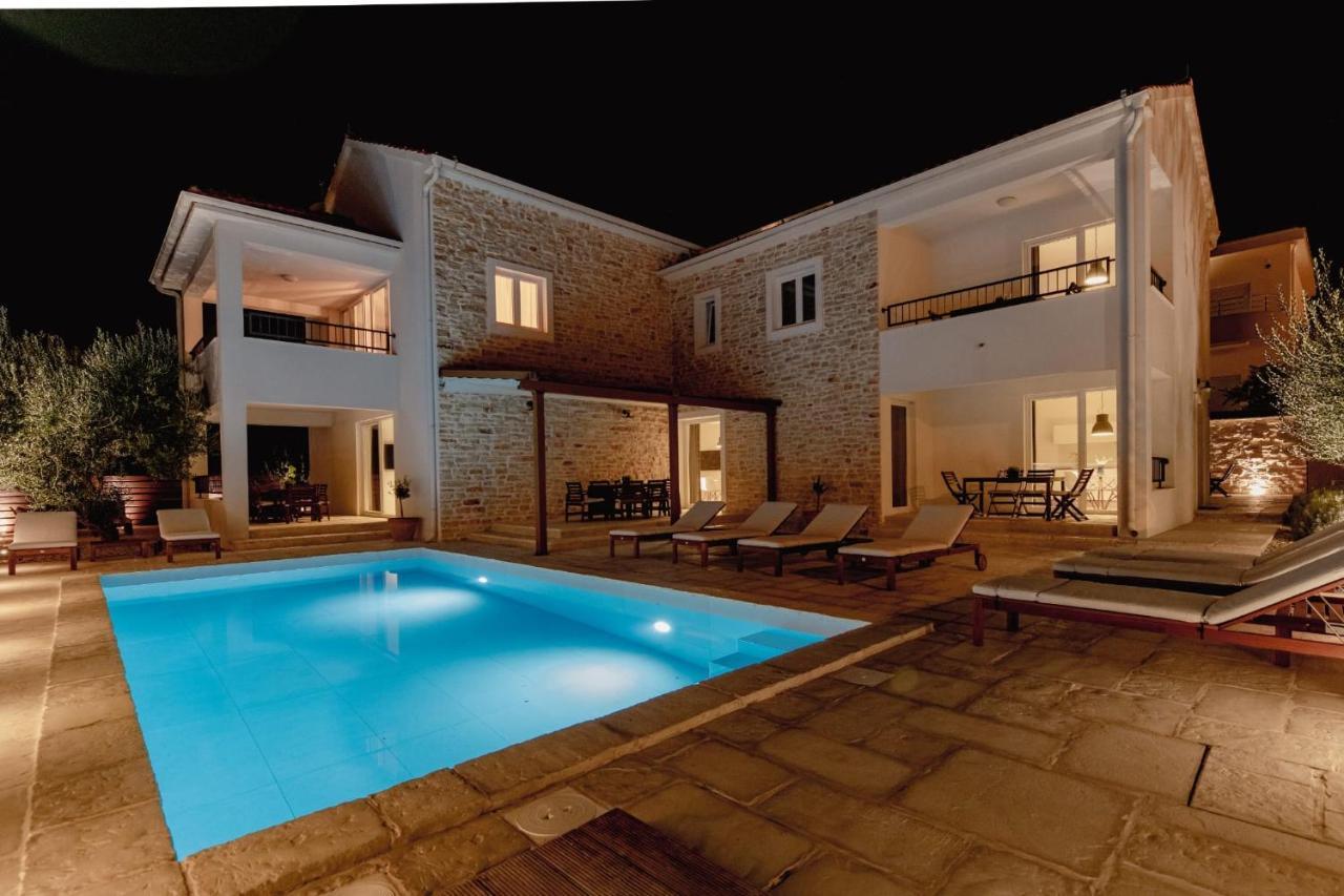 Olive Tree Apartments Водице Екстериор снимка