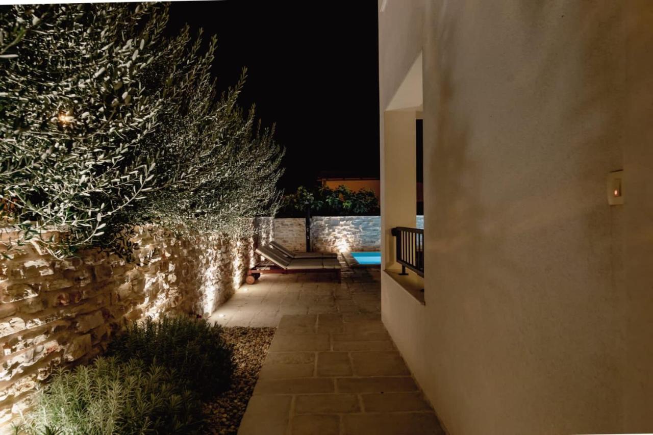 Olive Tree Apartments Водице Екстериор снимка