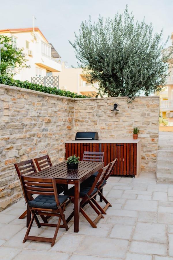 Olive Tree Apartments Водице Екстериор снимка