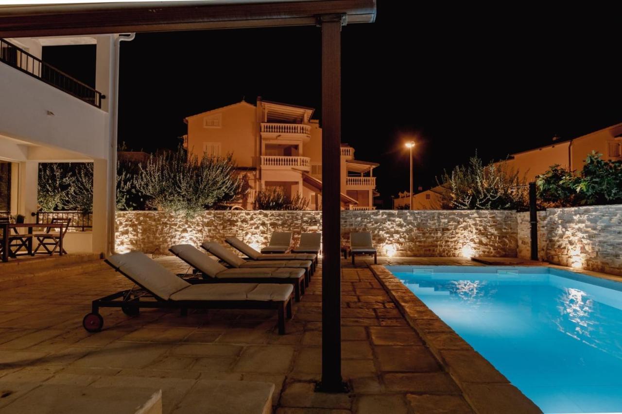 Olive Tree Apartments Водице Екстериор снимка