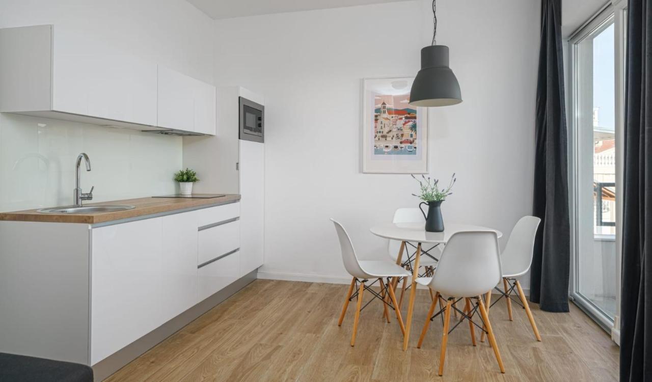 Olive Tree Apartments Водице Екстериор снимка